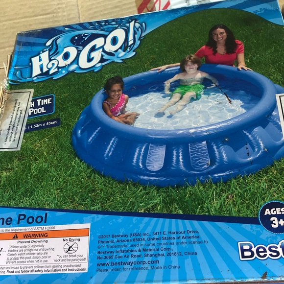 Blow up kiddie pool - Picture 1 of 2